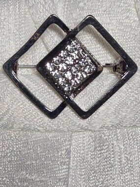 DOUBLE DIAMOND shapes in SILVERTONE w stones PIN jewelry NEW by Ornaments